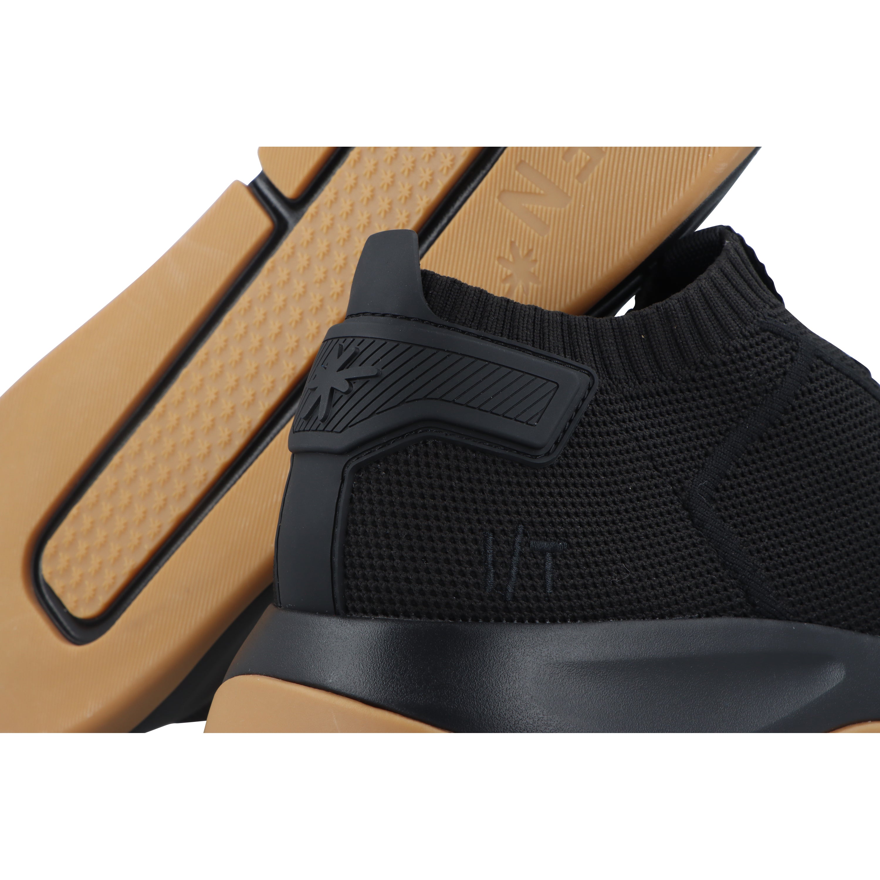 The Callisto / Pitch Black